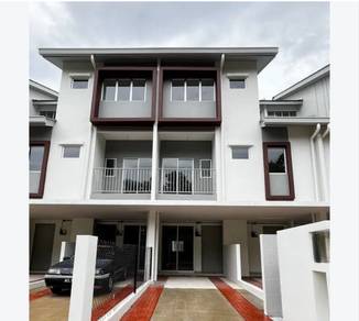 Townhouse Salak Tinggi For Sale