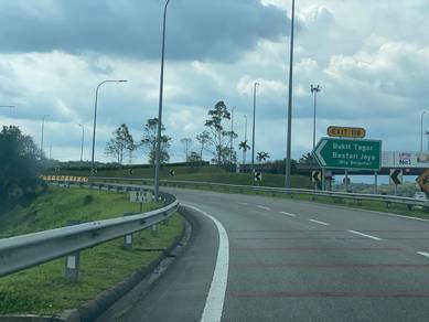 Tanah 4.2 Ekar Tepi Highway Bukit Tagar Bestari Jaya