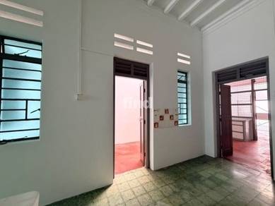 2 Storey House @ Off Burma Road, Georgetown.