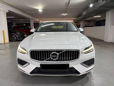 Volvo V60 2.0 RECHARGE T8 (A)