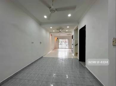 BandarBotanic 2 storey kitchen extended sell below market
