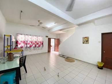 GATEDGUARDED ! Seksyen 5 Bandar Baru Bangi, Double Storey Terrace