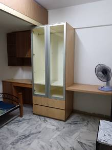 Room for rent  only single lady