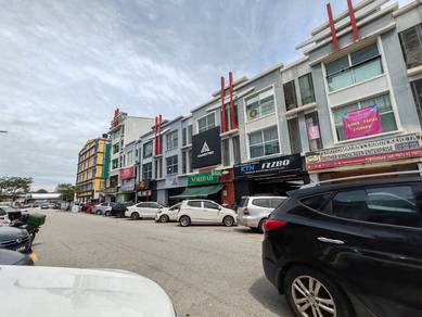 Shah Alam Seksyen 16 2nd floor shop for rent, hostel allowed good rate