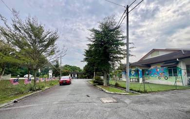 Semenyih Permai Corner Lot Single Storey Terrace House