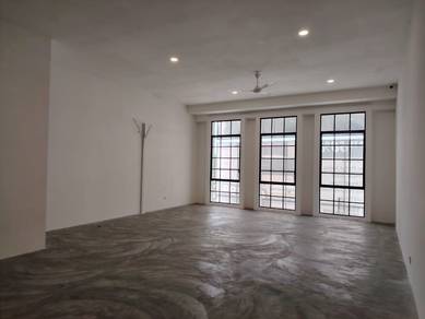 Eco Majestic Shoplot for rent