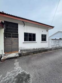 Lokasi Bagus🌟 Mewah dengan Kemudahan Awam di Parit Raja