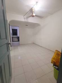 Flat Taman Ungku Tun Aminah-2