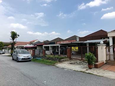 Subang Jaya - SS18 - Single Storey Intermediate house - For Sales