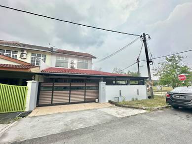 Full loan Renovated Bukit kempas 2 storey corner Bumi lot 6bed