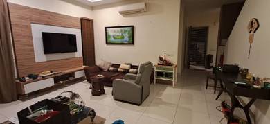 Periwinkle Bandar Rimbayu Semi-D Cluster, well maintain unit for sale