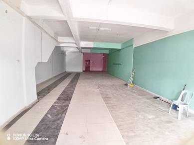 1400 sf / Ground Floor Shoplot Bandar Country Homes Rawang Fasa 9