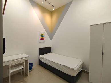 BIG SINGLE ROOM + LOW DEPO • ASTORIA @ Ampang F/F + WIFI (No Aircond)