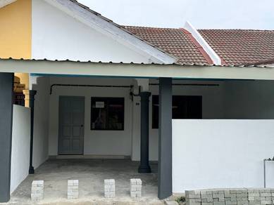 Rooms for Males only ( 3 bedrooms for 3 pax )