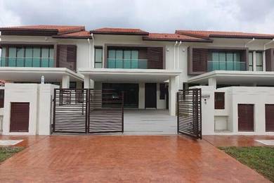 Rumah Teres 22x80/ Sesuai Pekerja KLIA Sepang, Boleh Full Loan 90%