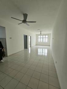 Molek Ria Apartment @ Taman Molek For Sale