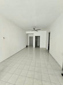 Molek Ria Apartment @ Taman Molek For Sale