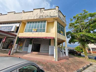 Facing Main Road Double Storey Corner For Sale@ Seremban Jaya Seremban