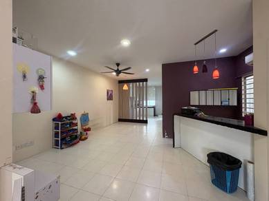 The Lake Residence Partial Furnished Townhouse For Sale