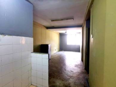 Level 1 Flat Gugusan Semarak , Seksyen 4 , Kota Damansara