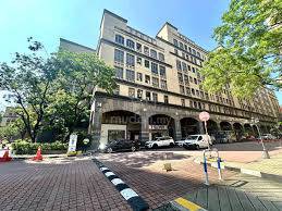 Highly Affordable Modern Renovated Commercial Office Unit for Rent/Sal