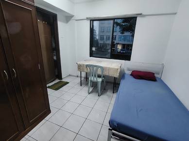 Bilik single Wanita SA Seksyen 13 stadium MSU Aeon giant  P. Perdana