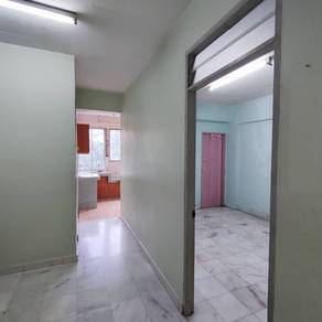 Pangsapuri Kampung Aman 1 (Sri Mewah Flat) Serdang, Seri Kembangan