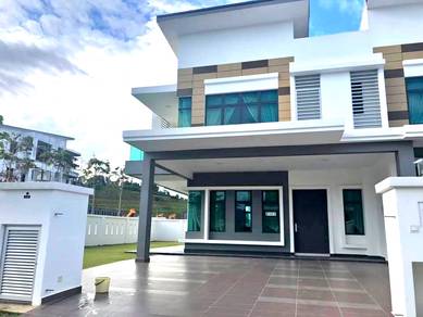 Nilai Big Corner Open Facing（30x80 Freehold , Below Market Price!!!)