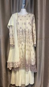 Baju kurung les soft yellow