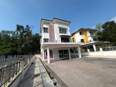 [Fully Reno & Big Land] 3 Storey Bungalow Sg Long Kajang Selangor