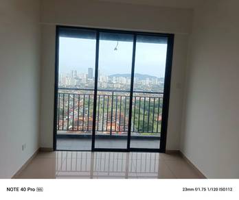 TreeO condo Sg Ara Bayan Lepas 2 car parks