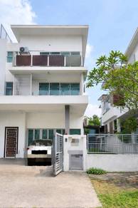 Puchong 3sty semi d, Amanria Residence, seri kembangan