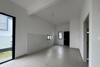 Nearby Tasik Cyber View | 20x70 4R3B Freehold | 2 Storey Cyberjaya