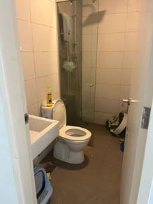The Grand@Kelana Jaya 2R2B FF 1CP Facing LakeView Corner Unit NEGO