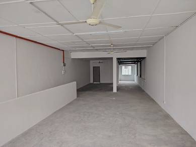 1st Floor, Jalan Kulim, Tmn Jaya, Newly painted