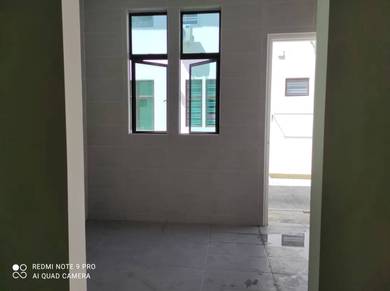 2.5-storey-Terraced-House-for-sale-Ayer-Keroh-Melaka-2