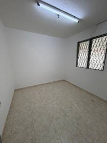 Taman Ungku Tun Aminah,Flat,Lower Floor,Good Investment,For Sale