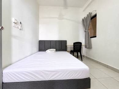 Medium Room , The Netizen,Cheras (Link To MRT)