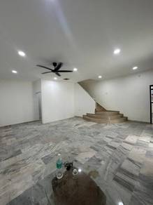 Double Storey /Corner Lot/ Sri Skudai/ 6+1bed/ Freehold/ Full Loan