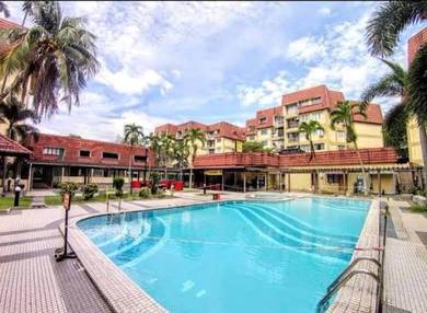 Puteri Court