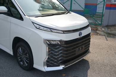 Toyota VOXY 2.0 S-G Hybrid (A)