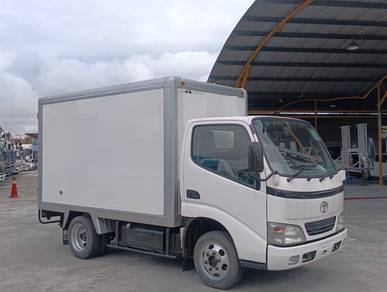 Toyota LY230 refregerated box 4x2