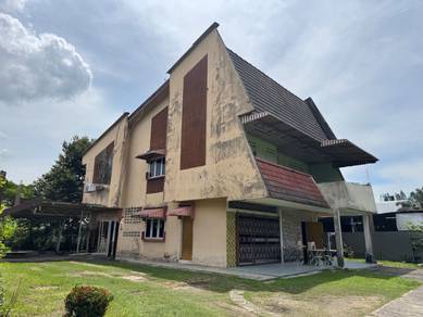 2 storey bungalow house in Good location for sale in seremban
