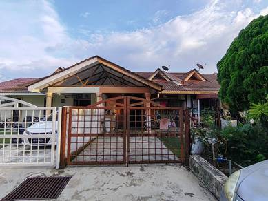 (FACING OPEN)1 Storey Taman Langat Jaya, Seksyen 5 Bandar Baru Bangi