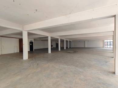Seri kembangan sungai besi indah corner shop 7000sqft for rent