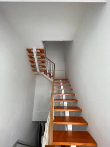 Brand New Stutong D'Everglades Upper unit Townhouse