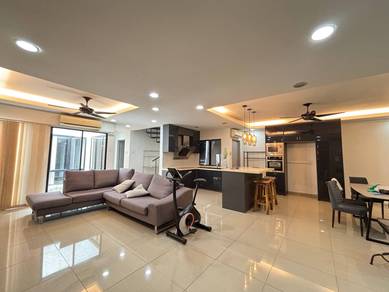 NICE & SPACIOUS 2800 SQFT🔥 Laman Ara Utama Jalan Mawar Petaling Jaya