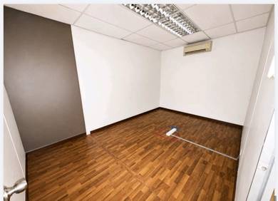 Taipan Business Centre, USJ 10, Subang Jaya, Selangor Corner Lot  Comm