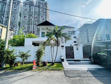 Modern Double Storey Bungalow Batu Tambahan Kuala Lumpur