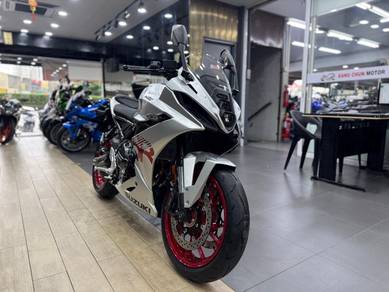 Suzuki GSX-8R / GSX8R / FOC GIFT WORTH